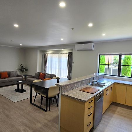 Stay 280 & Stay 284 Rotorua - Refurbished Modern Accommodation Buitenkant foto