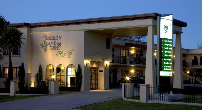 Stay 280 & Stay 284 Rotorua - Refurbished Modern Accommodation Buitenkant foto